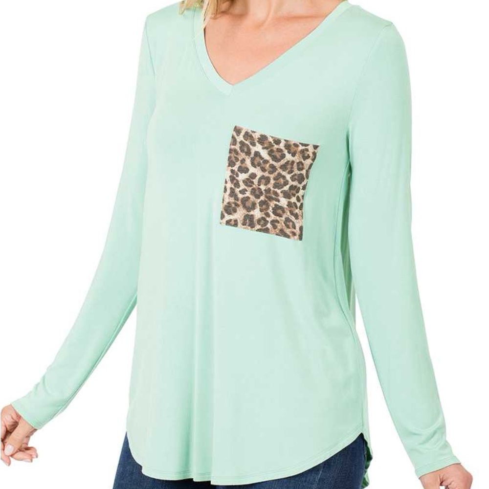 LUXE  RAYON  LEOPARD  POCKET  TOP